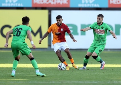 Dinamo a fost învinsă de Galatasaray, scor 2-1, într-un meci amical