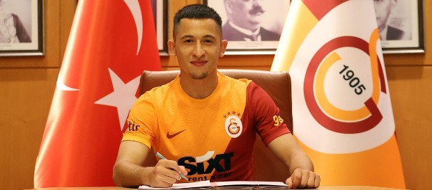 Galatasaray a oficializat transferul lui Moruţan