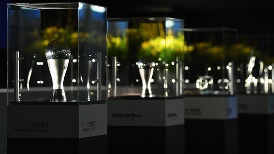 Nominalizările pentru premiile FIFA The Best au fost anunţate. Cine poate câştiga titlul de cel mai bun fotbalist şi pe cel de cel mai bun antrenor