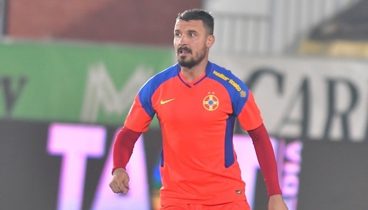 FCSB anunţă că s-a despărţit de Budescu