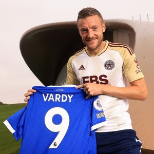 Jamie Vardy şi-a prelungit contractul cu Leicester City până în 2024