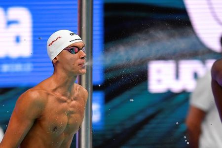 CM de înot juniori: David Popovici s-a calificat în finală la 200 m liber cu cel mai bun timp al seriilor