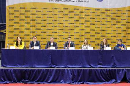 Săptămâna Europeană a Sportului: Victor Negrescu anunţă fonduri de 53 de milioane de euro pentru activităţi sportive / Ministrul Novak vrea creşterea sportului de masă