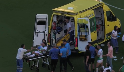 Spania: Un fotbalist de la Cordoba a suferit un stop cardiac, apoi şi-a revenit şi a cerut să reintre pe teren