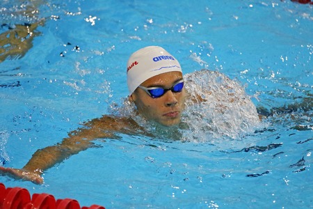 David Popovici, al treilea titlu la CN de nataţie. El s-a clasat primul la 50 metri fluture, cu record naţional