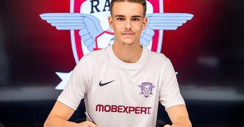 FC Rapid: Portarul David Constantin Dumitru a semnat primul contract de profesionist