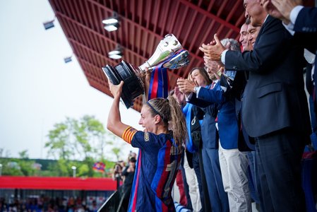 Fotbal feminin: Alexia Putellas, dublă câştigătoare a Balonului de Aur, a revenit pe teren după 10 luni în ziua în care FC Barcelona a câştigat al optulea titlu de campioană 