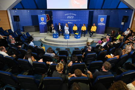 Naţionala feminină de fotbal a României a lansat campania „Modele de Femeie 2023” - VIDEO
