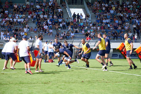 Rugby: Peste 1000 de spectatori au asistat la antrenamentul deschis al Stejarilor, la Libourne
