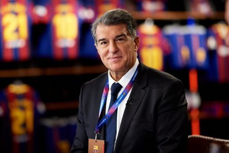 Cazul Negreira: Preşedintele Barça, Joan Laporta, inculpat în scandalul arbitrajului