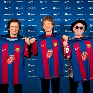 FC Barcelona va evolua cu logo-ul trupei Rolling Stones la El Clasico cu Real Madrid