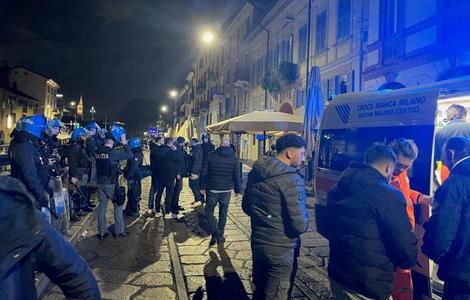 AC Milan-PSG: Un fan parizian a fost transportat la spital după ce a fost înjunghiat
