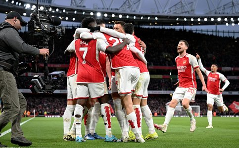 Premier League: Arsenal a învins liderul Liverpool cu 3-1