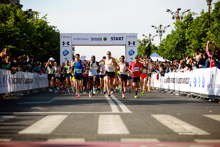 Mii de alergători, aşteptaţi la semimaratonul Bucureşti în acest weekend. Restricţii de trafic