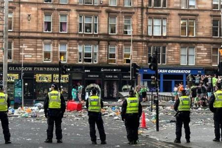 Scoţia: Poliţişti răniţi şi 19 persoane arestate în timpul sărbătoririi titlului câştigat de Celtic