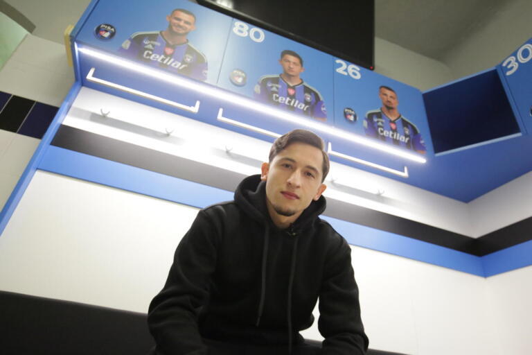 Olimpiu Moruţan în recuperare pentru EURO 2024 după accidentare fotbalistică | sursa foto: News.ro Olimpiu Moruţan în recuperare pentru EURO 2024 după accidentare fotbalistică | sursa foto: News.ro