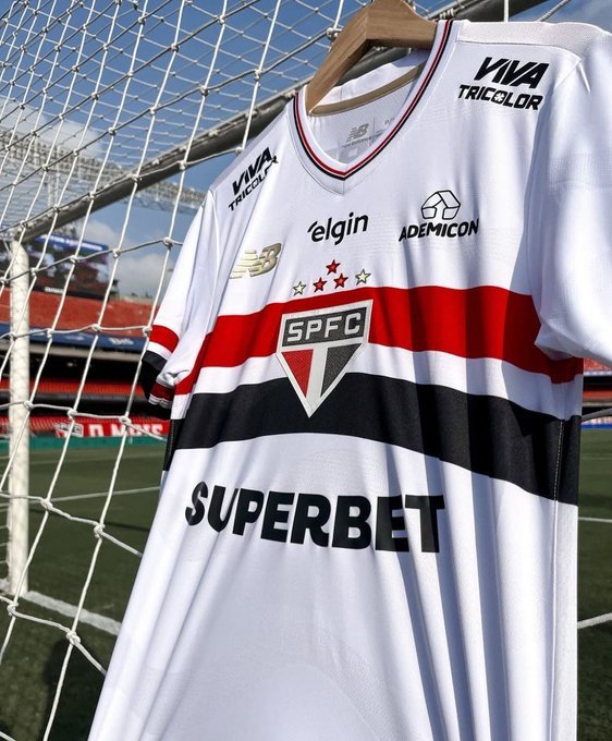 Clubul brazilian Sao Paulo a anunţat prelungirea contractului cu sponsorul Superbet. Valorea contractului ar putea ajunge la un miliard de reali