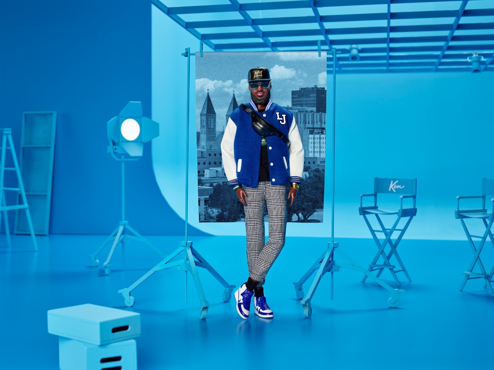 LeBron James intră în lumea Barbie cu o păpuşă nouă. Este primul „Kenbassador” al mărcii