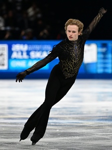 Patinaj artistic: Ilia Malinin a reuşit un record de 7 sărituri cvadruple la Grand Prix Tokyo - VIDEO