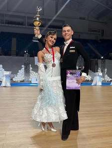 Dans Sportiv: Patrick Berbece şi Andreea Sturzinschi, medalie de bronz la CE de tineret