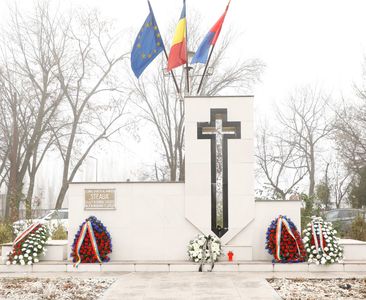 CSA Steaua şi-a comemorat sportivii-eroi, pe Răducu Durbac şi Florică Murariu, care şi-au pierdut viaţa în timpul evenimentelor din decembrie 1989