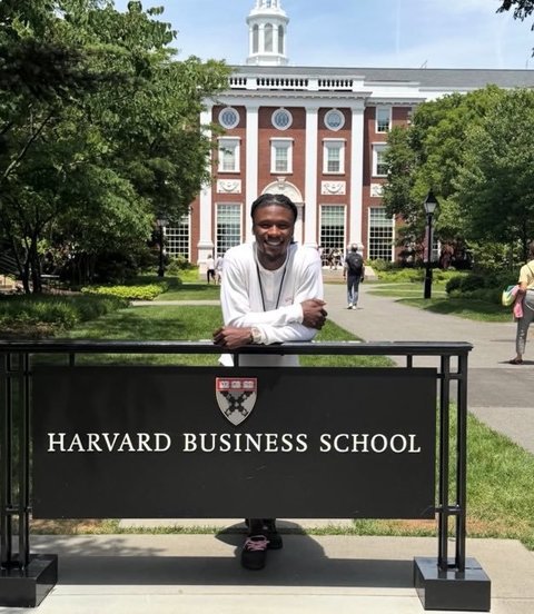 Neconvocat pentru Cupa Mondială, francezul Eduardo Camavinga a făcut un curs la Harvard Business School