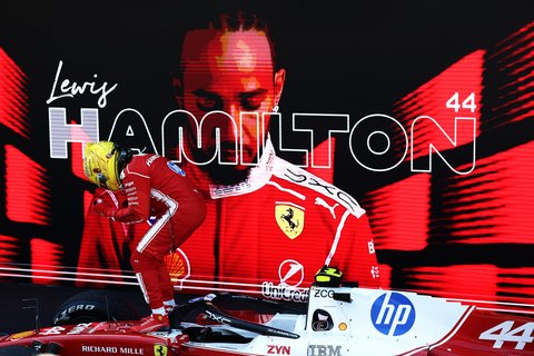 Formula 1: La doi ani de la ultima sa victorie, Hamilton a obţinut la Barcelona primul său succes cu Ferrari