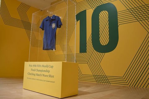 Tricoul lui Pelé de la finala Cupei Mondiale din 1958 s-a vândut cu 4,9 milioane de dolari