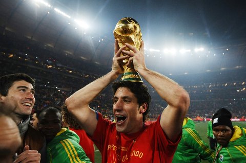 "Am nevoie de ajutor!” Campionul mondial din 2010, Joan Capdevila, îi cere ajutorul lui Trump pentru a putea asista la finala CM