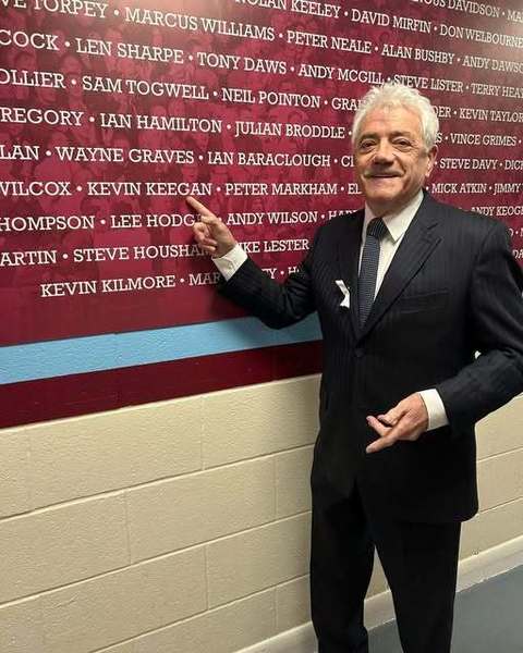 Fostul căpitan şi antrenor al naţionalei Angliei, Kevin Keegan, a murit la 75 de ani