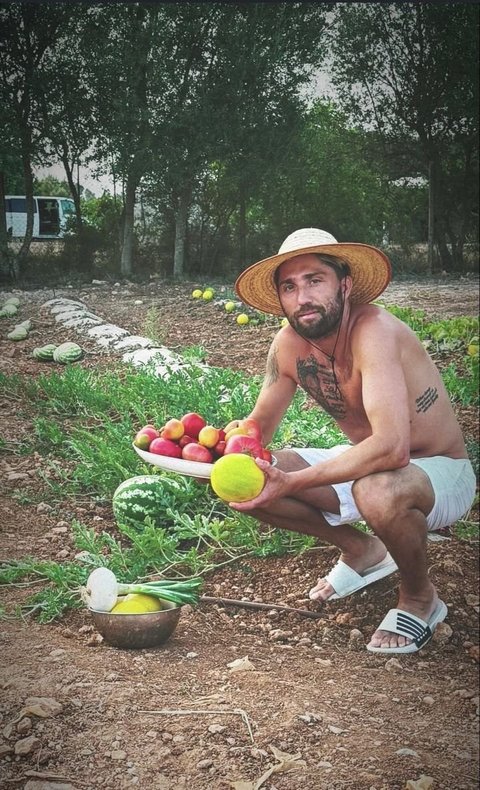 De la crampoane la pălărie de paie: Kevin Kampl, fostul mijlocaş al echipei Leipzig care a renunţat la tot pentru a deveni fermier în Insulele Baleare