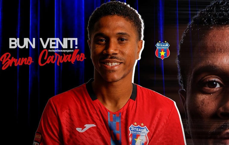 Bruno Carvalho în echipamentul Steaua Bucureşti pe teren, pregătit pentru meciul din Liga a II-a sezonul următor. | sursa foto: News.ro