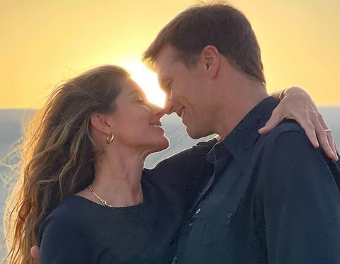 Cum a pus capăt Gisele Bündchen căsătoriei cu Tom Brady: „Într-o zi, Gisele, care este pasionată de astrologie, practic s-a uitat la stele şi i-a spus lui Tom: «Nu mai suntem compatibili»”