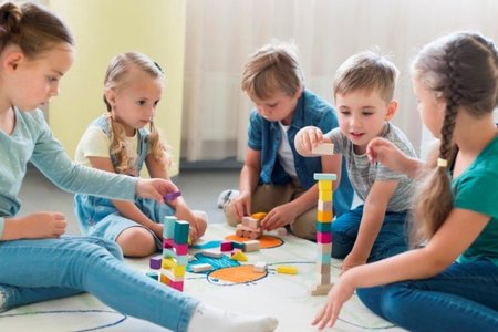 COMUNICAT DE PRESĂ: Găsiţi grădiniţa potrivită pentru copil cu ajutorul platformei kid.ro