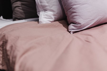 COMUNICAT DE PRESĂ: Cuvertura de pat din 5 piese, setul complet pentru un somn linistit