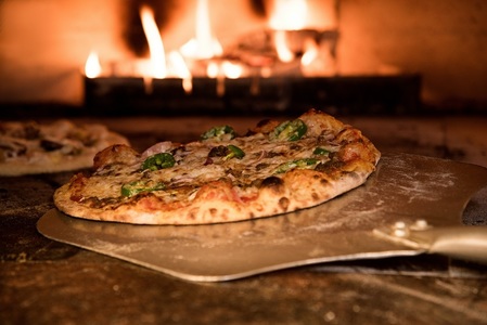 COMUNICAT DE PRESĂ: In acest cuptor, pizza va iesi delicioasa! Solutii profesionale pentru restaurante si pizzerii!