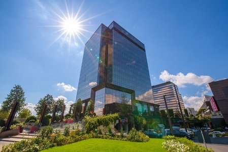 Iulius Town Timişoara ajunge la 80.000 mp de birouri premium, în care sunt prezente peste 40 de companii, de pe trei continente, după inaugurarea celei de-a patra clădiri – United Business Center 0 