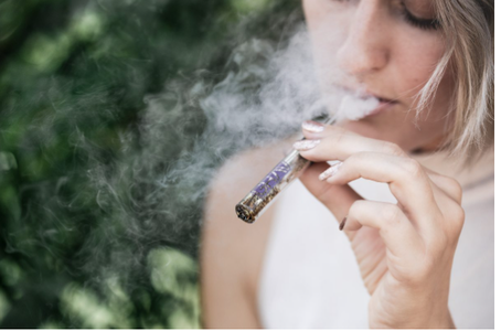 COMUNICAT DE PRESĂ: Ţigările electronice - ce spun specialiştii în domeniu despre e-ţigări
