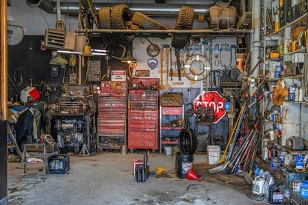 COMUNICAT DE PRESĂ: Curăţenia de primăvară şi organizarea garajului - ce schimbări poţi aduce pentru un an mai productiv în proiectele personale