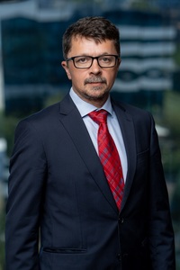 Dragos Doros, fostul presedinte ANAF si ex-partener servicii fiscale si juridice KPMG, se alatura Artenie, Secrieru & Partners, intr-un nou proiect de referinta in piata serviciilor de consultanta, Artenie, Secrieru, Doros Tax