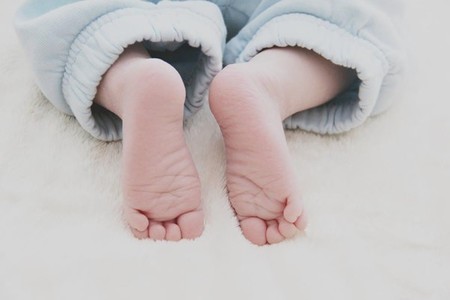 COMUNICAT DE PRESĂ: Îngrijire şi igienă –  5 produse esenţiale dedicate bebeluşilor pe care ar trebui să le ai în vedere