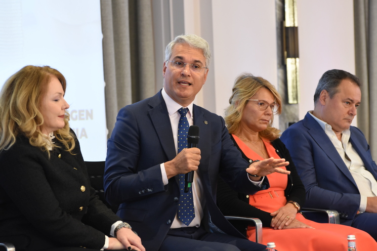 Eveniment Premium News.ro - IMM-urile, oxigen pentru România - Ediţia a IV-a