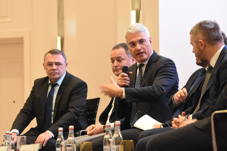 Eveniment News.ro - ROINVEST - Ediţia a VI-a