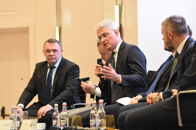 Eveniment News.ro - ROINVEST - Ediţia a VI-a