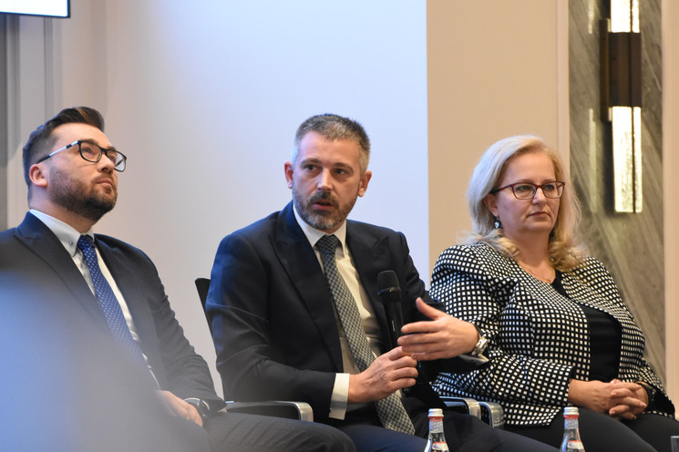 Eveniment News.ro - ROINVEST - Ediţia a VI-a