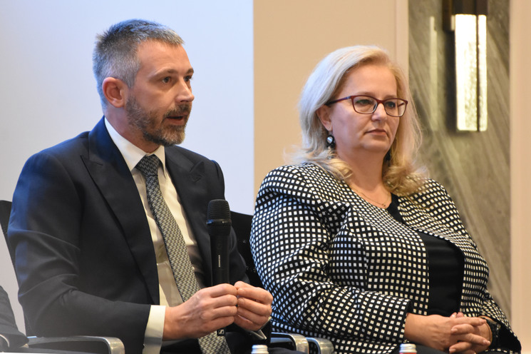 Eveniment News.ro - ROINVEST - Ediţia a VI-a