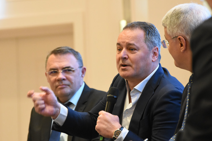 Eveniment News.ro - ROINVEST - Ediţia a VI-a