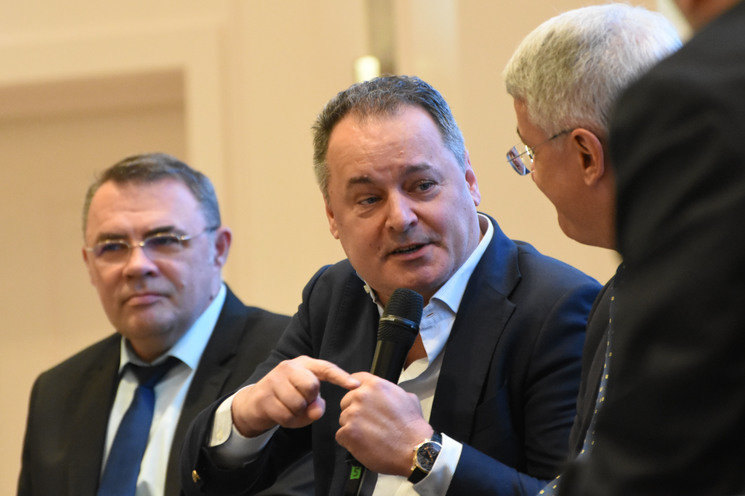 Eveniment News.ro - ROINVEST - Ediţia a VI-a