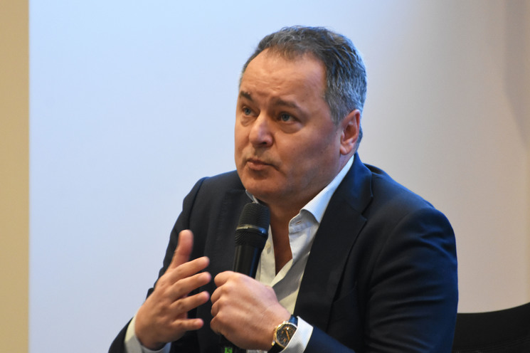 Eveniment News.ro - ROINVEST - Ediţia a VI-a