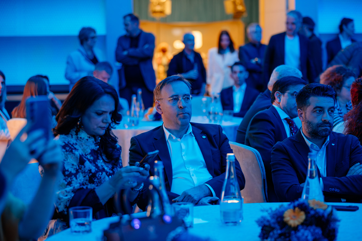 Gala News.ro -  10 OAMENI CARE NE INSPIRĂ - Profesionalism. Impact. Responsabilitate